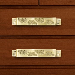6-brass-cabinet-handle-ch002-brass-antique-handle-brass-antique-drawer-handle-brass-antique-window-handle-shivarika-manufacturers-exporters