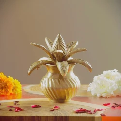 5-inches-brass-mangal-kalash-with-coconut-showpiece-kalash-for-pooja-standard-pack-of-1-advanzo